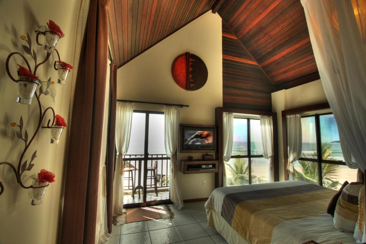 Olhos Verdes Guest House Бомбиньяс Экстерьер фото