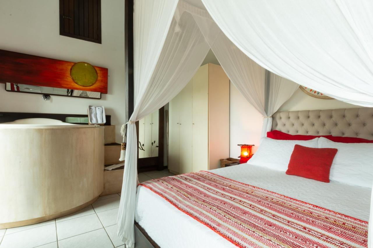 Olhos Verdes Guest House Бомбиньяс Экстерьер фото