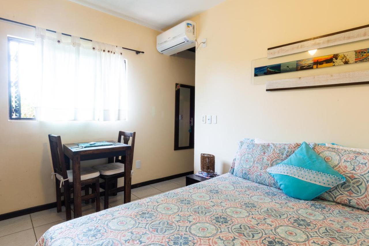 Olhos Verdes Guest House Бомбиньяс Экстерьер фото