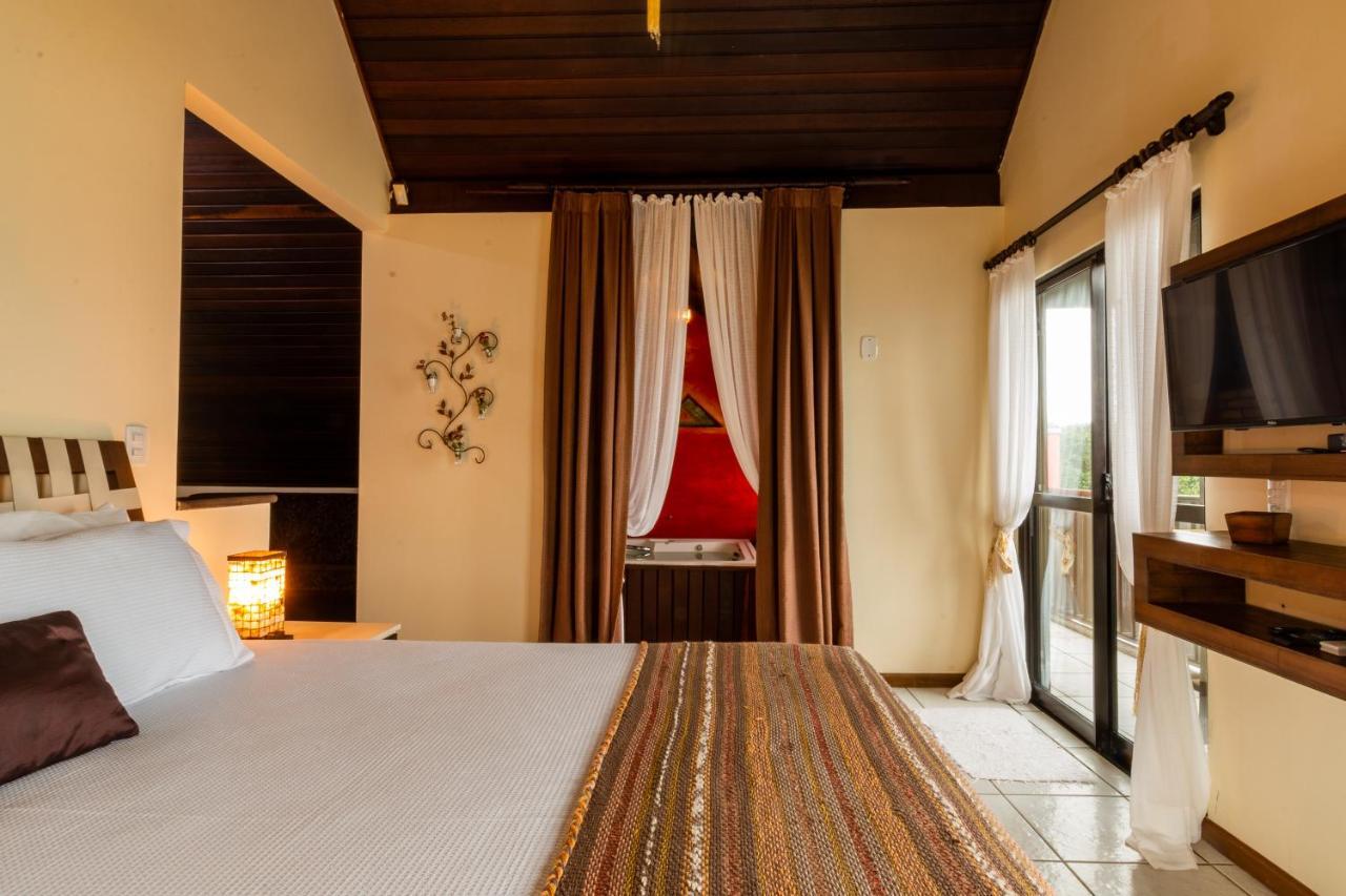 Olhos Verdes Guest House Бомбиньяс Экстерьер фото